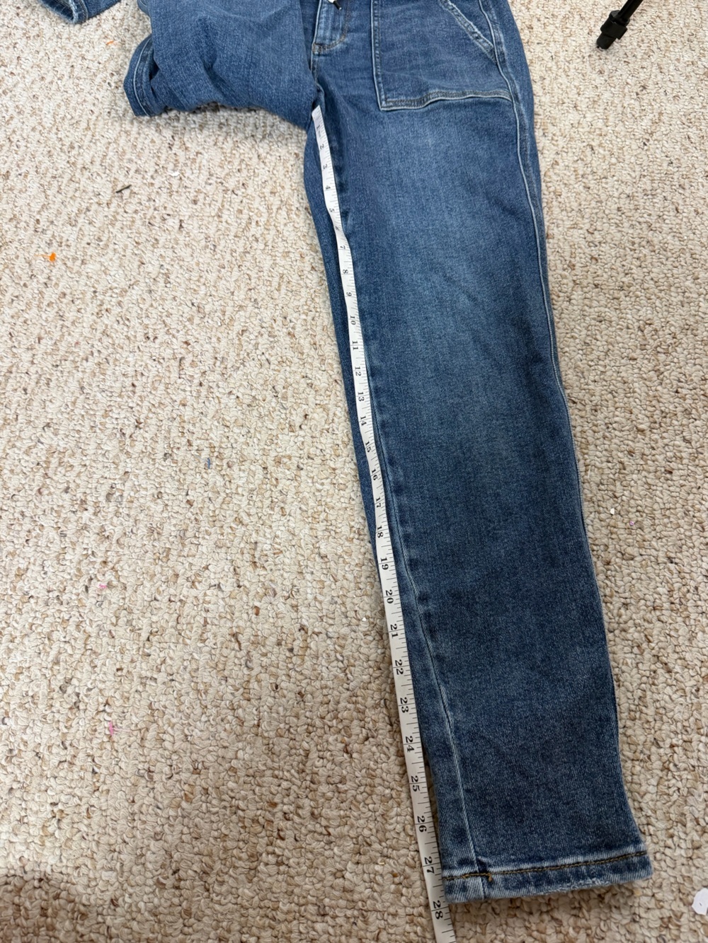 Judy Blue Highwaisted Medium Wash Cuffed Denim Joggers size 25 - Picture 9 of 12